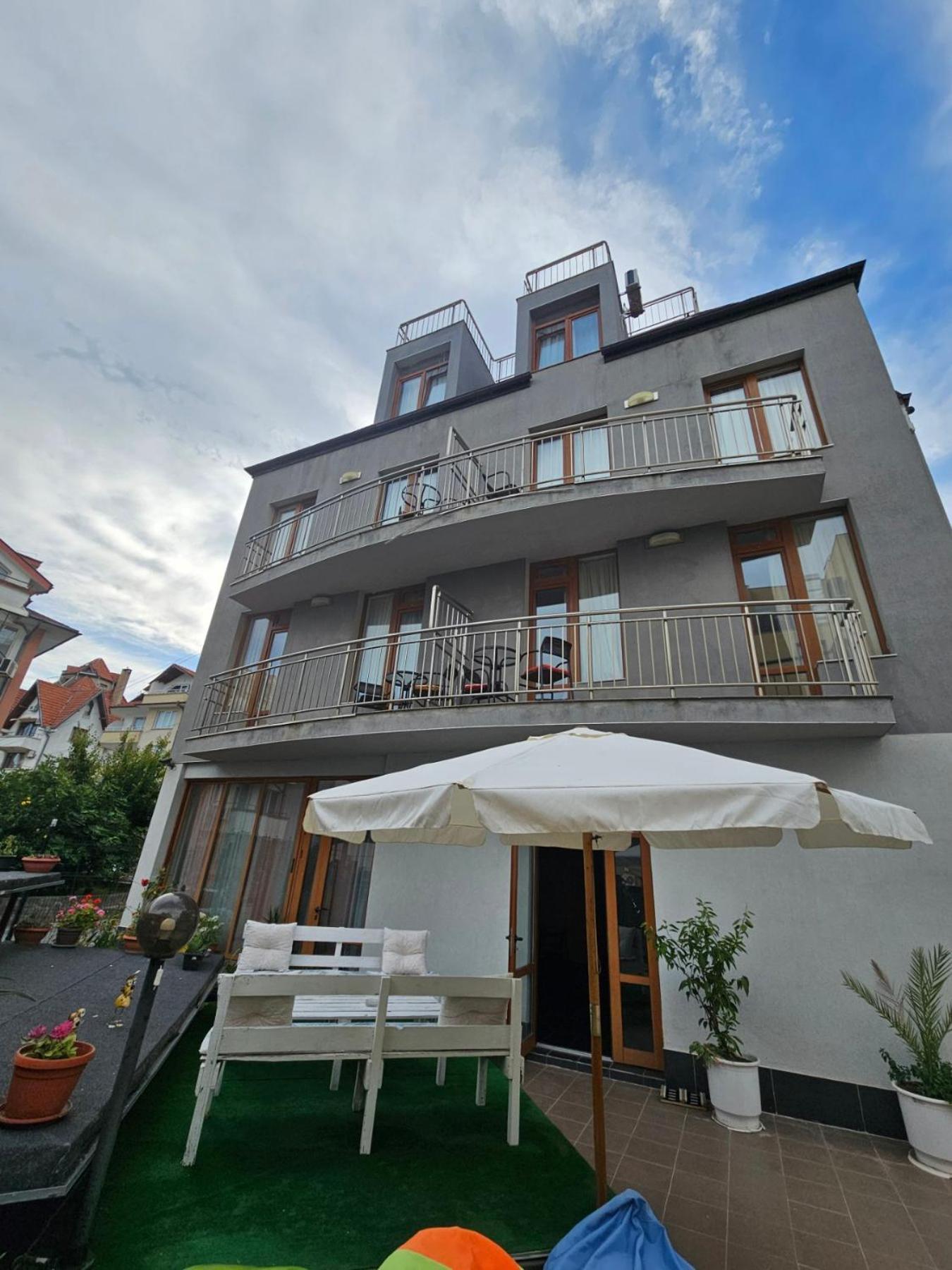 Guest House Petrovi Ravda Dış mekan fotoğraf